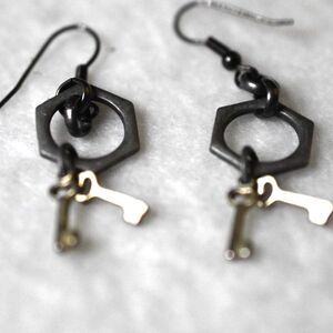 Vintage 70's Black Metal Geo Hexagon W/Gold Tone Keys 1.5" Hook Dangle Earrings